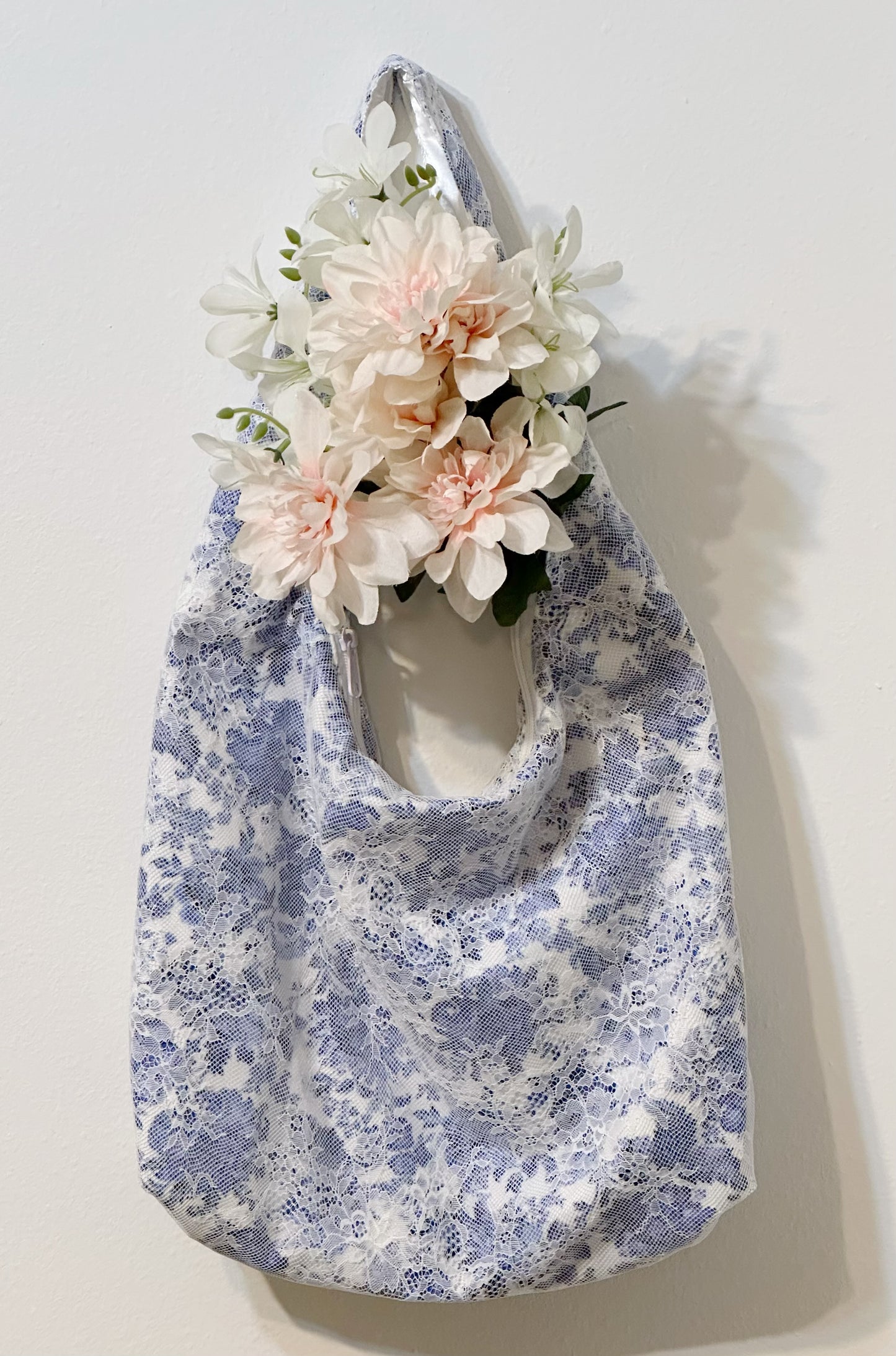 Moon Light Lace Shoulder Bag